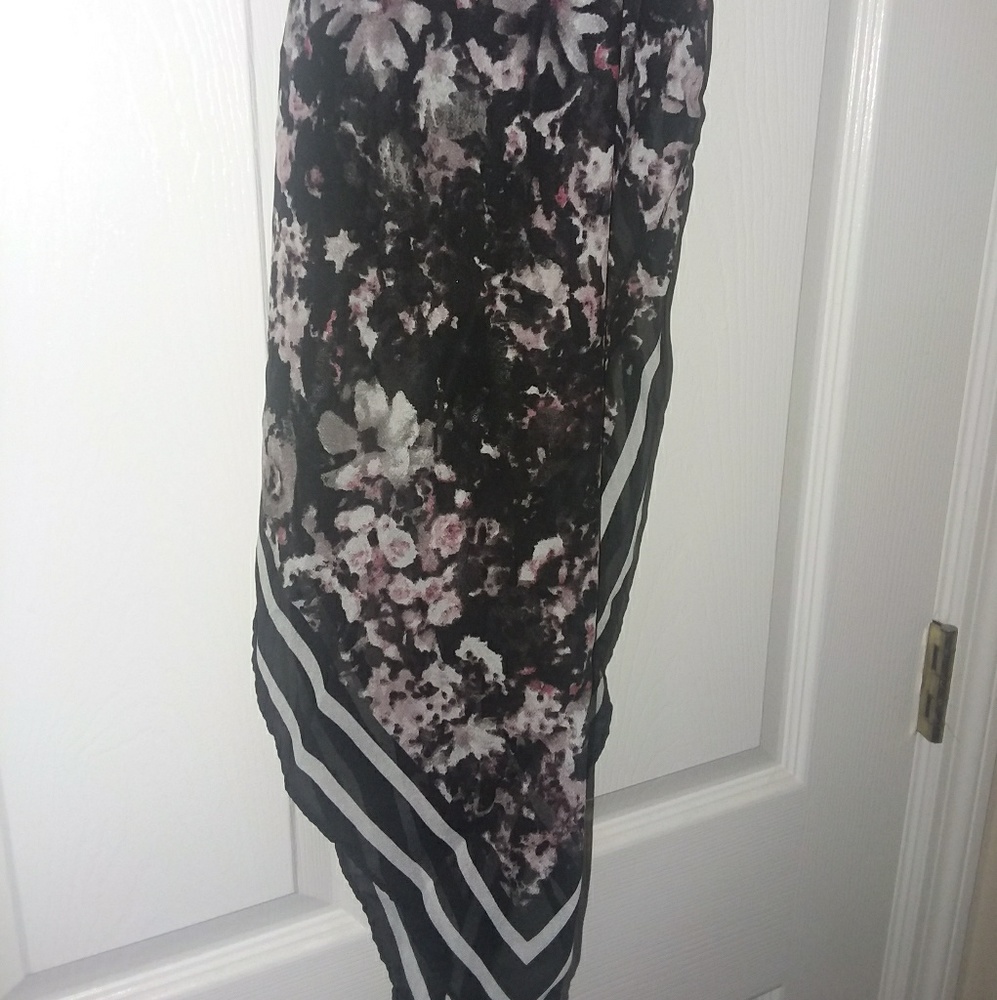 Scarf - Picture 2 of 2